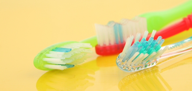 7 dicas de como convencer seu filho a escovar os dentes