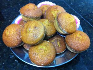 Cupcakes de cenoura feitos com açúcar mascavo