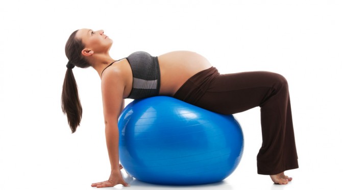 Como cuidar da postura e fortalecer a musculatura na gravidez