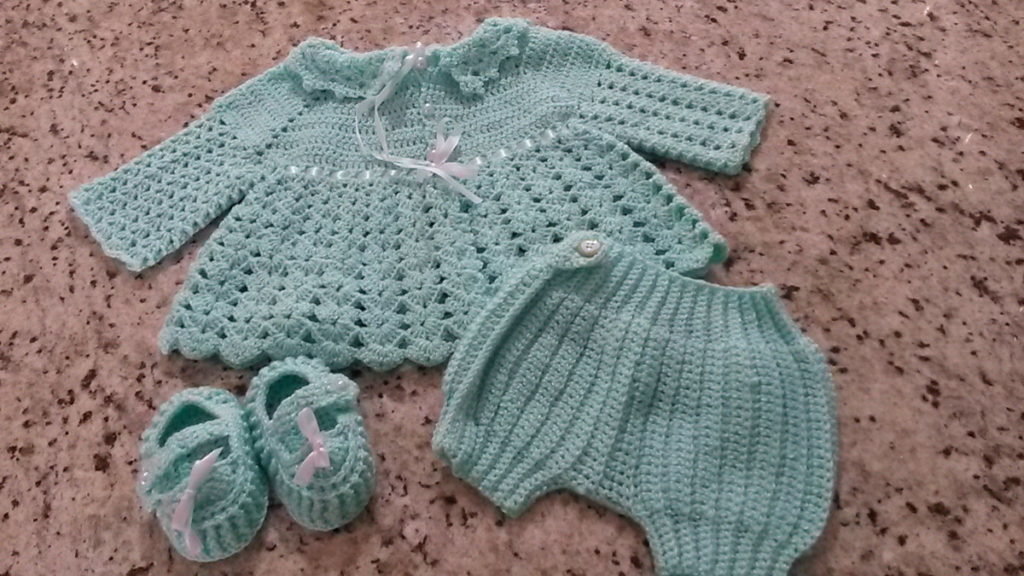 conjunto de crochê para bebês