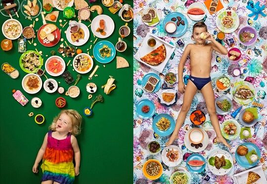 Fotos retratam como crianças comem ao redor do mundo